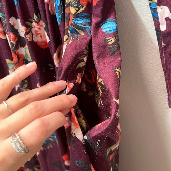 Comfy Fit Floral Long Sleeve Dress - Picture 3 of 16
